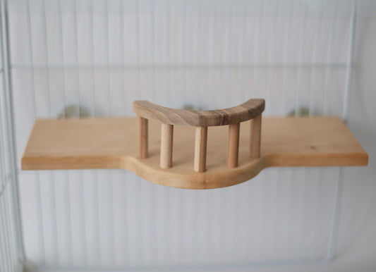 Puinen taso / Wooden ledge